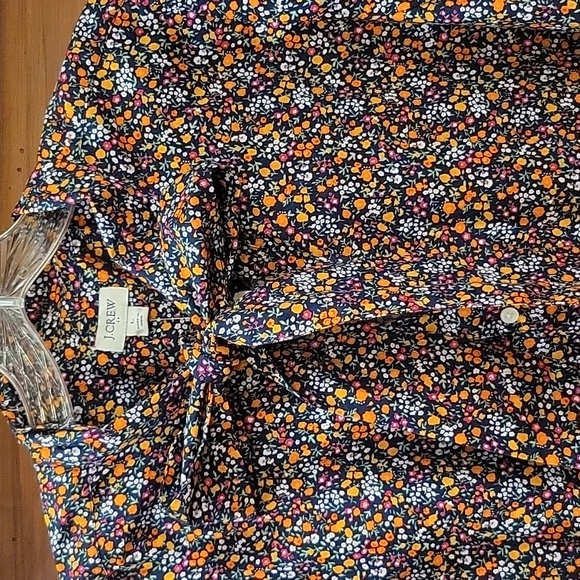 J.CREW | 98% Cotton Floral Button Up Long Sleeve Blouse with Tie Neckline - L - Picture 2 of 11